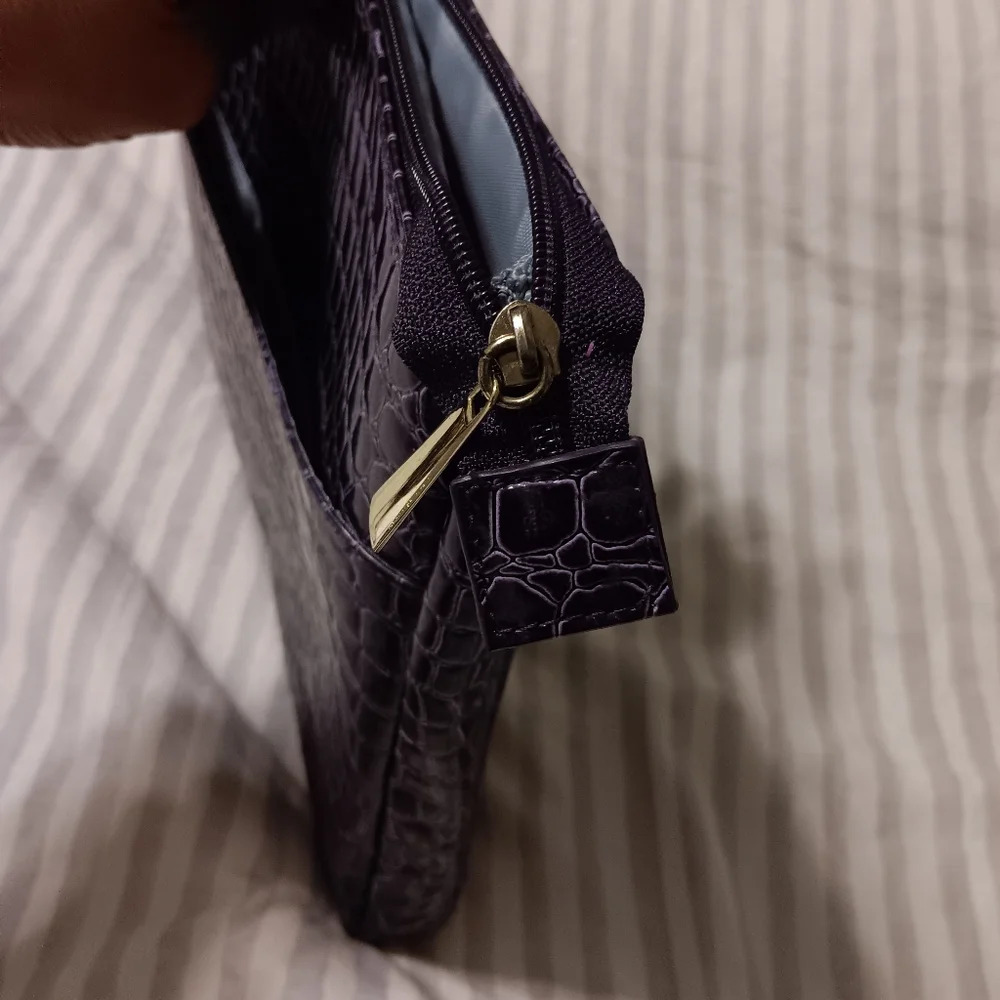 Small computer 🧜‍♀️ purple bag crocodile print